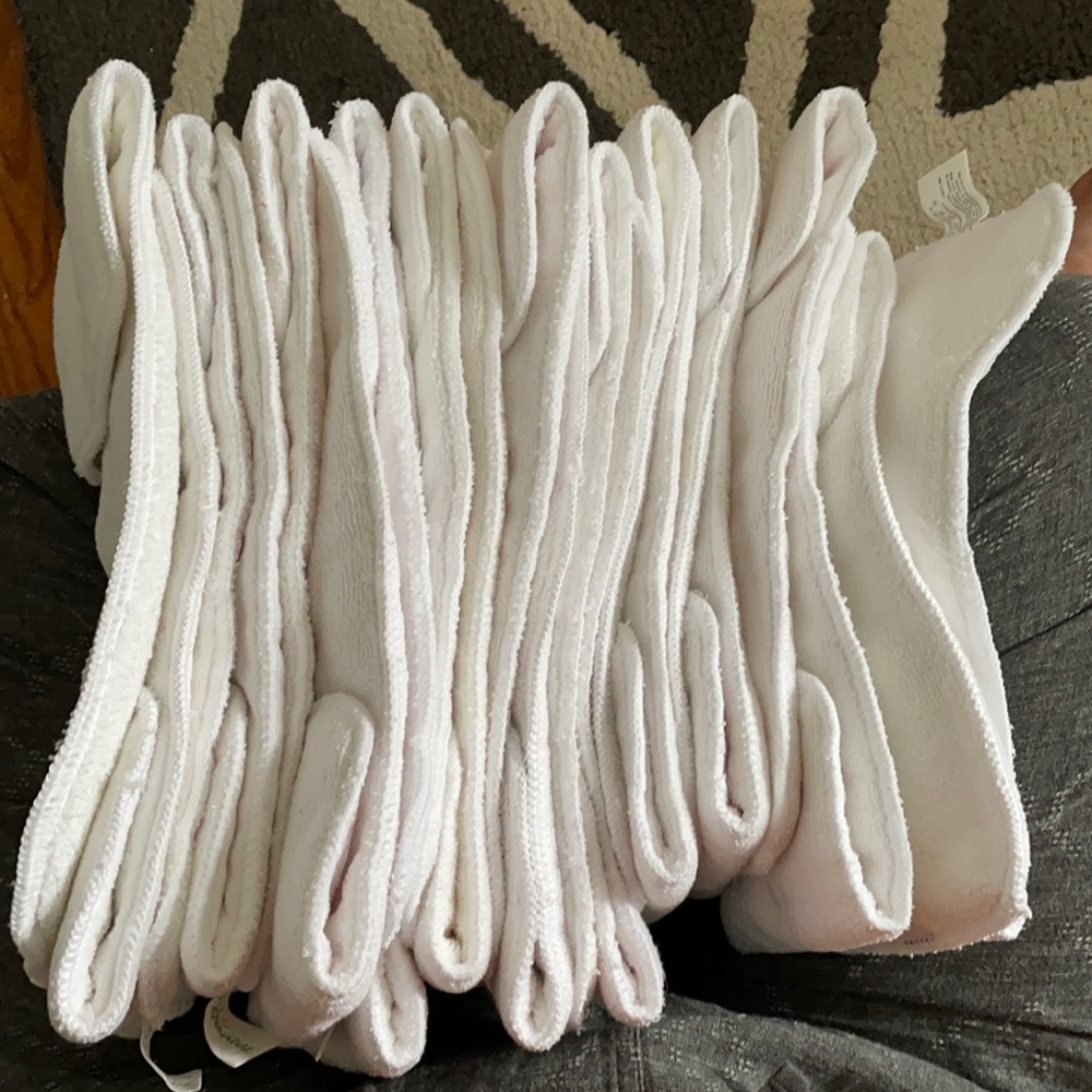 22 New NWOT Bum Genius adjustable snap inserts